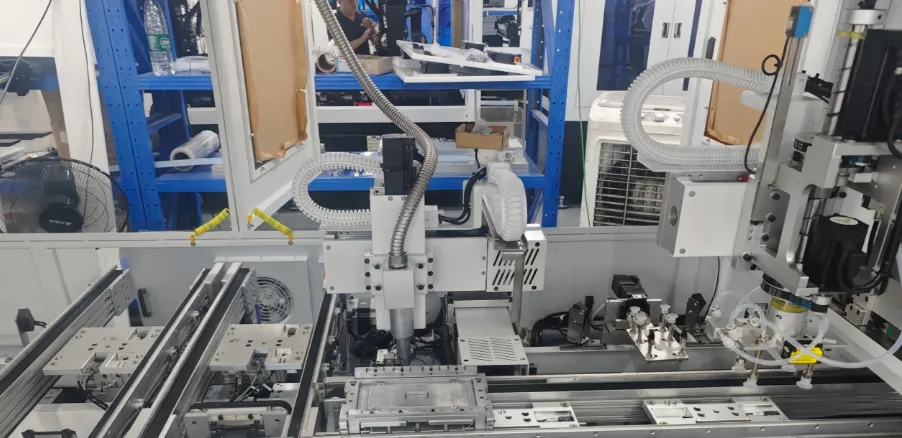 Semiconductor dispensing system